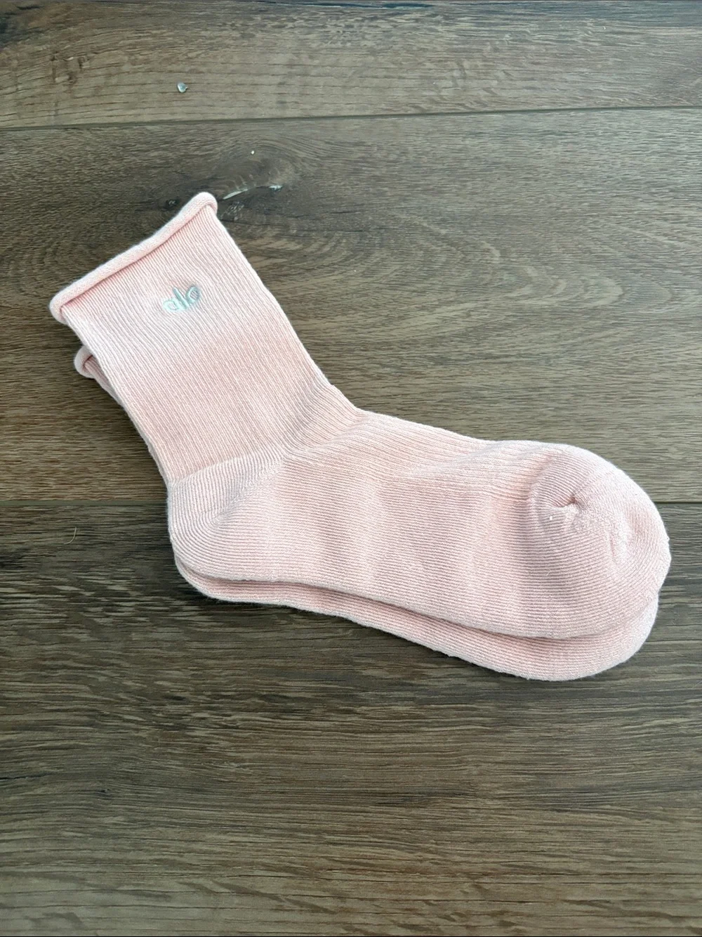 ALO Yoga Pink Crew Sock for Women- Soft Ribbed Comfort NWOT
